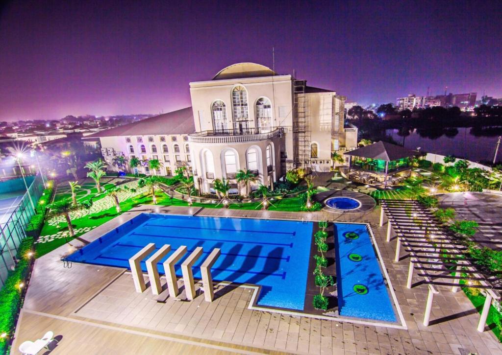 Club Paraiso Rāipur Εξωτερικό φωτογραφία