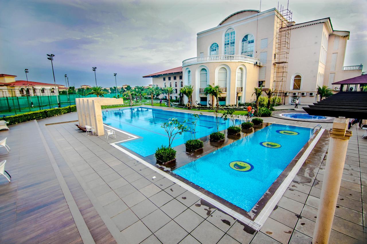 Club Paraiso Rāipur Εξωτερικό φωτογραφία